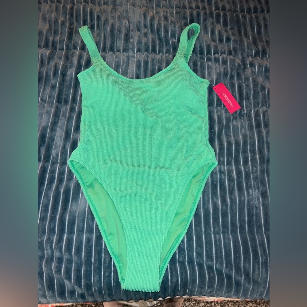 NWT L (8-10) Xhilaration Green One piece bathing suit 🩱